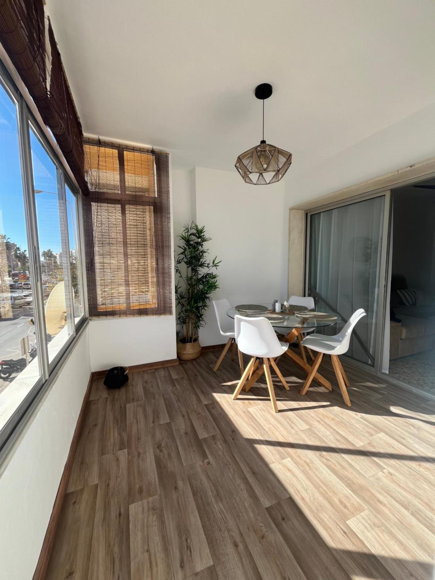 Love Rent4 Malaga Huelin Exterior photo